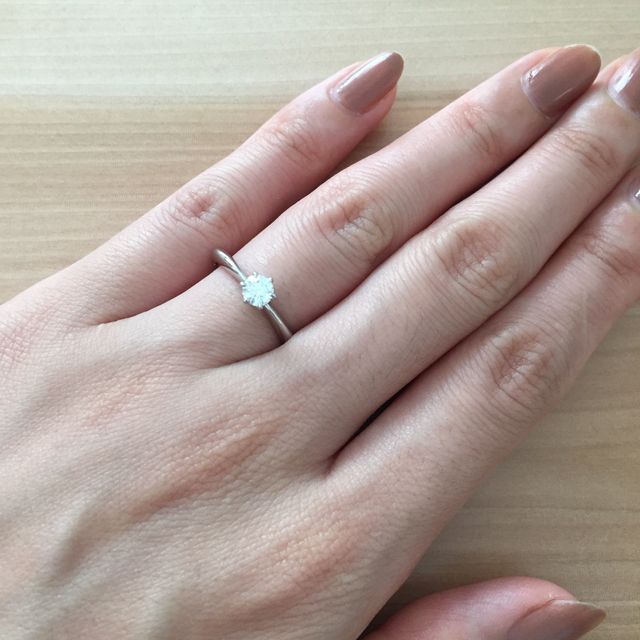 【MIKIMOTO(ミキモト)の口コミ】 シンプルで華奢な指輪が欲しかったので、この指輪を見て即決でした
石は質…