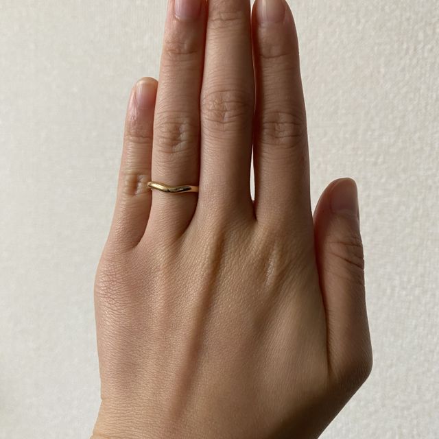 【ティファニー(Tiffany & Co.)の口コミ】 シンプルですが、エルサ・ペレッティらしい曲線美が光るデザインで、スト…