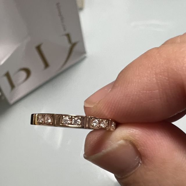 【ENUOVE(イノーヴェ)の口コミ】 おしゃれなデザイン且つ、値段や、結婚指輪と言うことで旦那と似たデザイ…