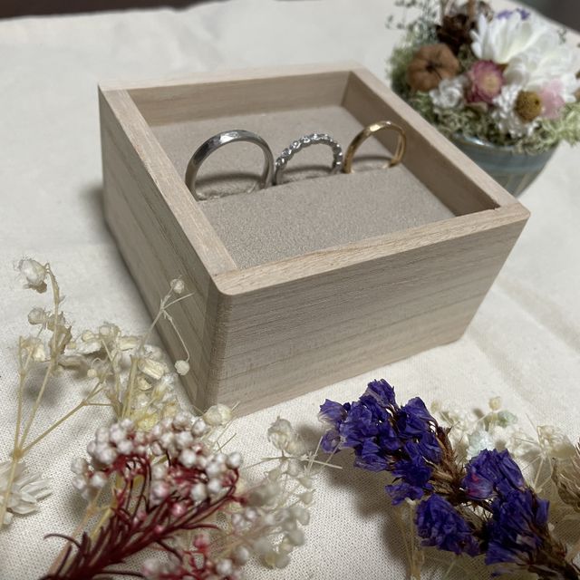 【YUKA HOJO(ユカホウジョウ)の口コミ】 婚約指輪は、購入しようか迷っていましたが、彼におねだりして購入。「付…