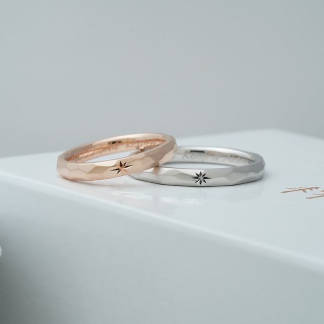 【THREE TREES(スリーツリーズ)の口コミ】 シンプルで自分たちだけのデザインが作れるということでこちらの指輪を選…