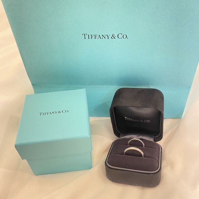 【ティファニー(Tiffany & Co.)の口コミ】 プロポーズしてもらった時の婚約指輪がTiffanyだったため結婚指輪を見にい…