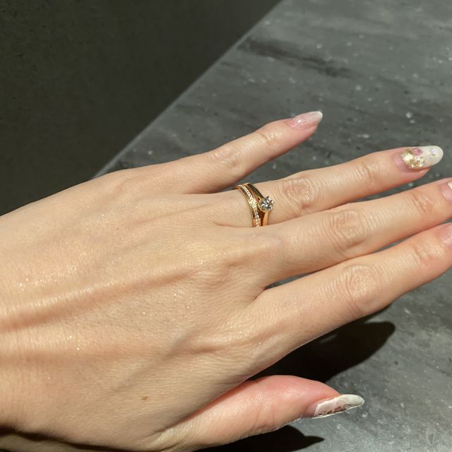 【カルティエ(Cartier)の口コミ】 フルエタニティかハーフエタニティで迷っていたのですが、初めから結婚指…