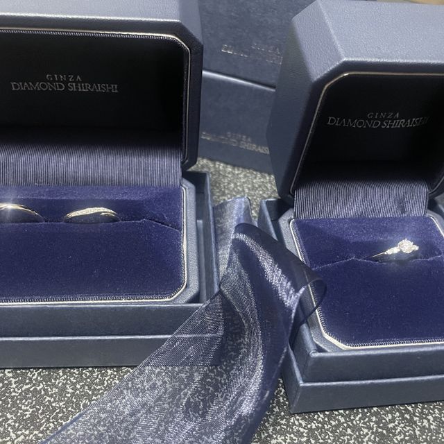 【銀座ダイヤモンドシライシの口コミ】 ウェーブのデザインが良くて見させて頂いた所とてもいいウェーブの形のデ…