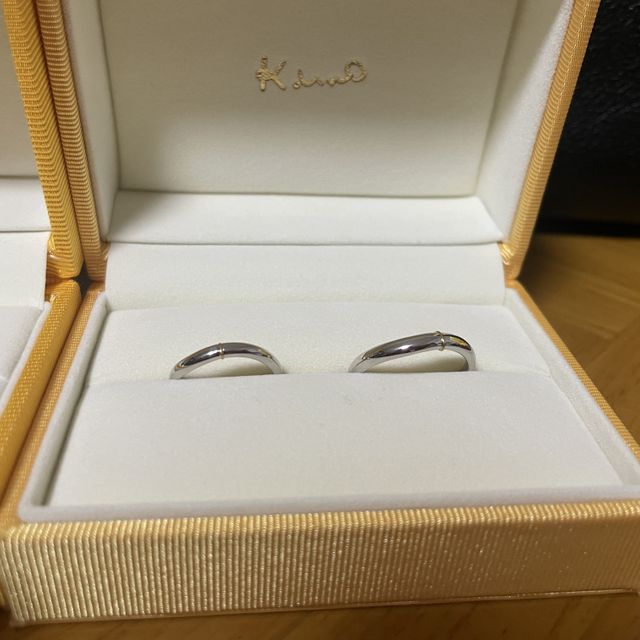 【ケイウノ ブライダル(K.UNO BRIDAL)の口コミ】 シンプルだけどワンポイントがあるものを探していました。ケイウノのこの…