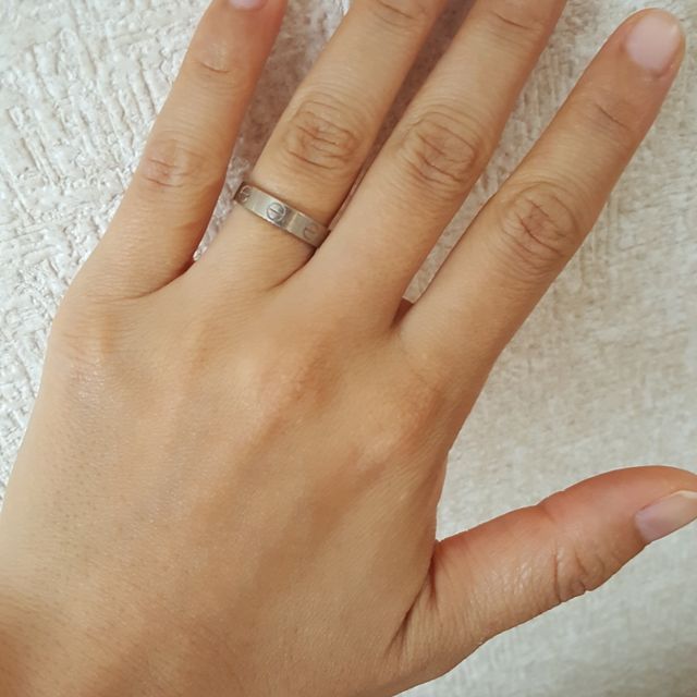 【カルティエ(Cartier)の口コミ】 以前から結婚指輪はカルティエのLOVEリングで！と決めていたので迷いはな…