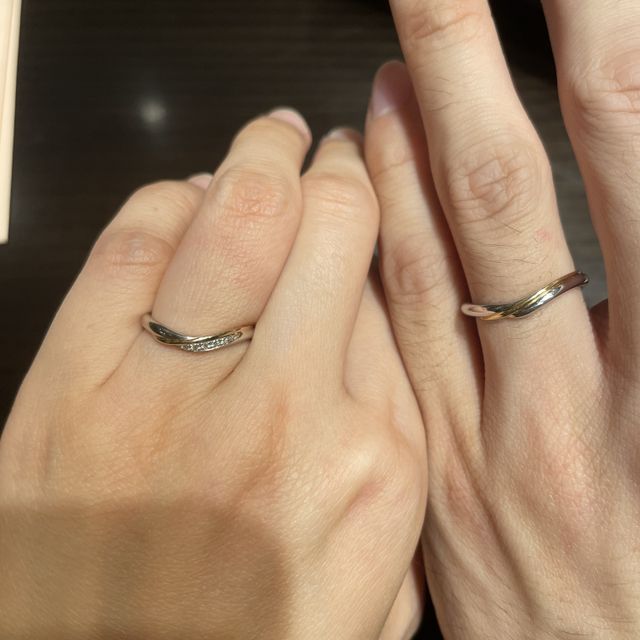 【ケイウノ ブライダル(K.UNO BRIDAL)の口コミ】 セミオーダーでもう少しこうだったらいいが叶う指輪でした。裏側はデザイ…