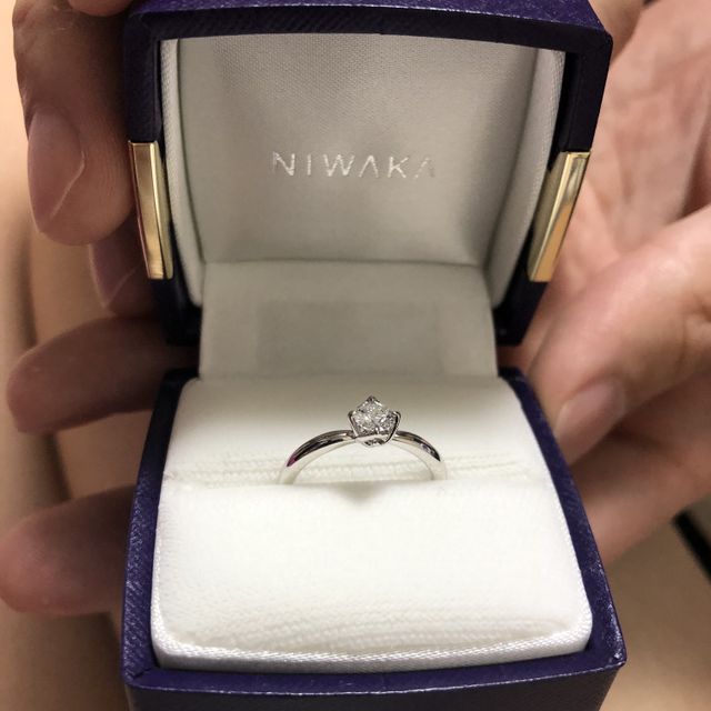 【俄(にわか)の口コミ】 最初は結婚指輪を見に行きました。婚約指輪はここでは予定していなかった…