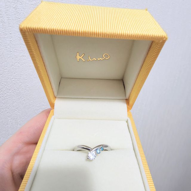 【ケイウノ ブライダル(K.UNO BRIDAL)の口コミ】 指輪のデザインに一目惚れしました。店舗に伺って他の婚約指輪も見せてい…