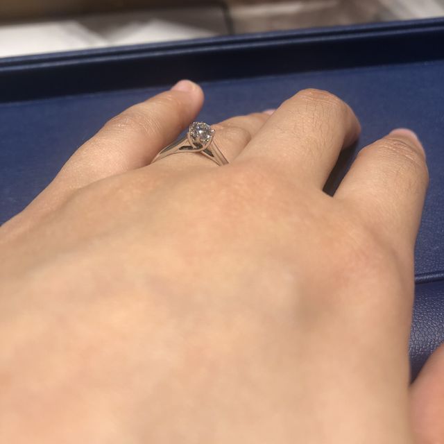 【TASAKI(タサキ)の口コミ】 シンプルだけど上品で可愛らしさのあるデザインを探していました。こちら…