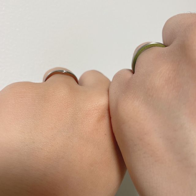 【SORA(ソラ)の口コミ】 ①ジルコニウムの綺麗なカラーで他とは違う、自分たちだけのオリジナル指輪…