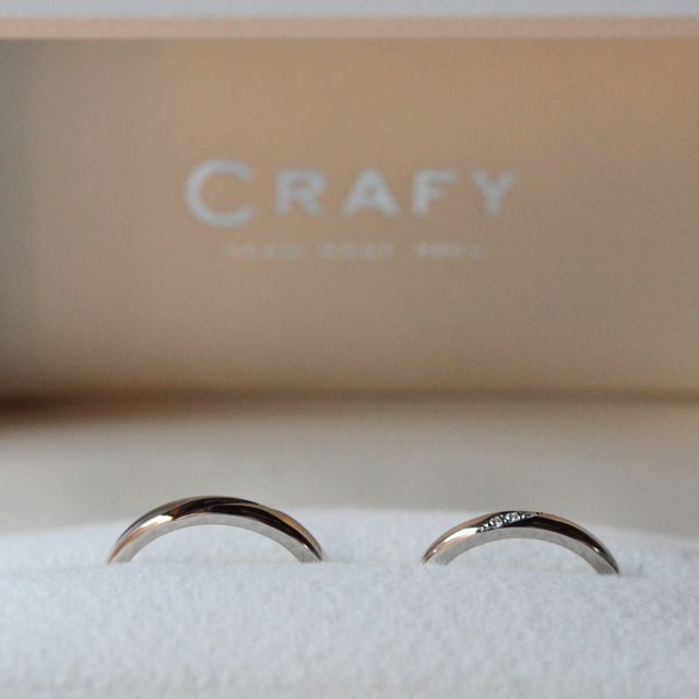【CRAFY(クラフィ)の口コミ】 結婚指輪を探していたところ、価格もお手頃で、自分たちの好きなデザイン…