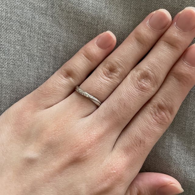 【STAR JEWELRY(スタージュエリー)の口コミ】 婚約指輪はあらかじめいらないと言っていました。その分結婚指輪はシンプ…