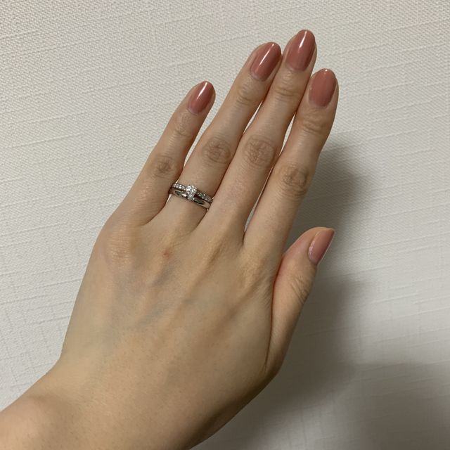 【銀座ダイヤモンドシライシの口コミ】 サイズ変更可能、一粒のダイヤを最大限に輝かせるデザイン、丸みを帯びた…