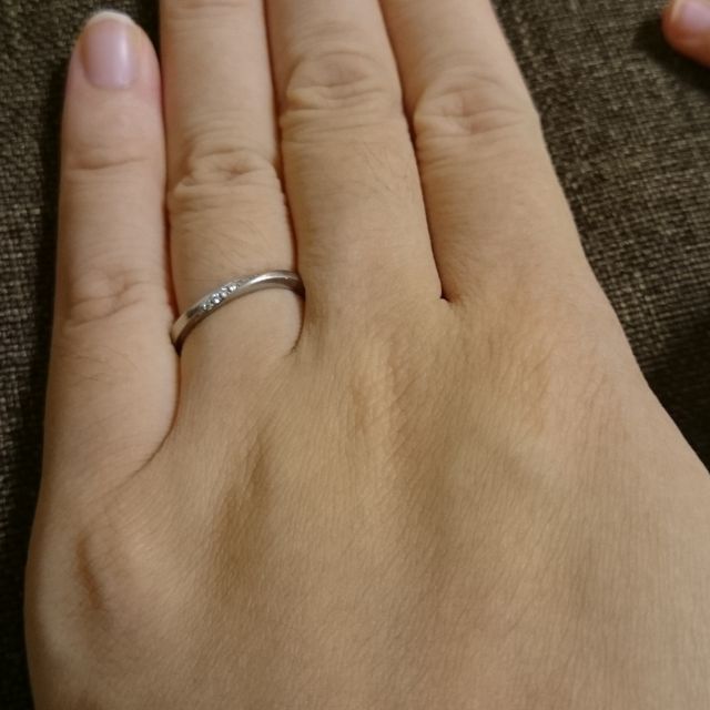 【俄(にわか)の口コミ】 二人ともアクセサリーはほとんどつけないのでシンプルな物が希望でした。
…