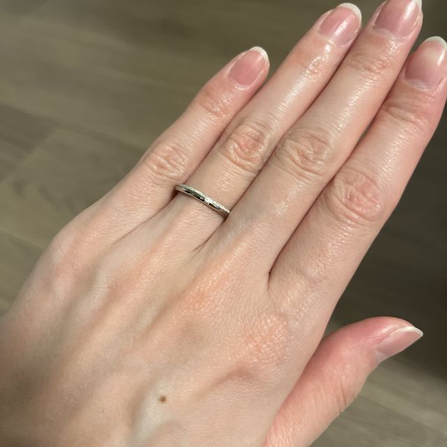 【CRAFY(クラフィ)の口コミ】 デザインは派手すぎずシンプルすぎずをモットーに選びました。価格帯も通…