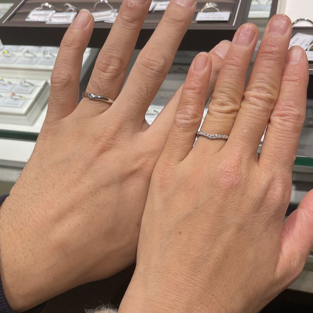 【アイプリモ(I-PRIMO)の口コミ】 ハーフエタニティで検討していました。
ストレートしかないと思っていまし…