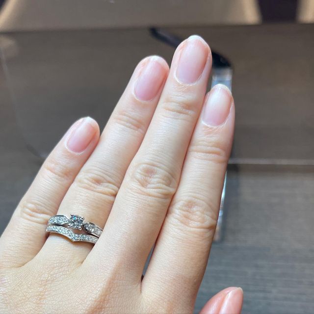 【ショーメ(CHAUMET)の口コミ】 アームとセンターダイヤが同じ幅のリングを探していた中、紹介していただ…