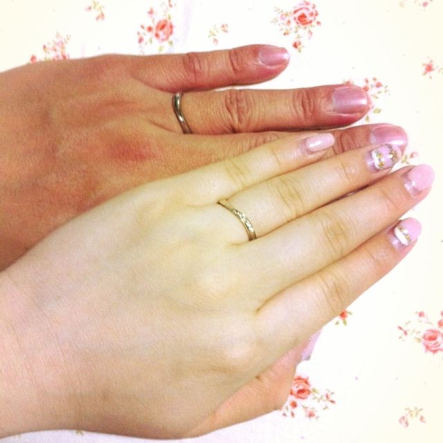 【Dolfani(ドルファーニ )の口コミ】 カーブがあることで太めの指でも長くキレイに見せてくれるなと思いました…