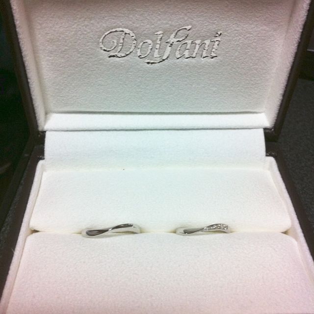 【Dolfani(ドルファーニ )の口コミ】 カーブがあることで太めの指でも長くキレイに見せてくれるなと思いました…