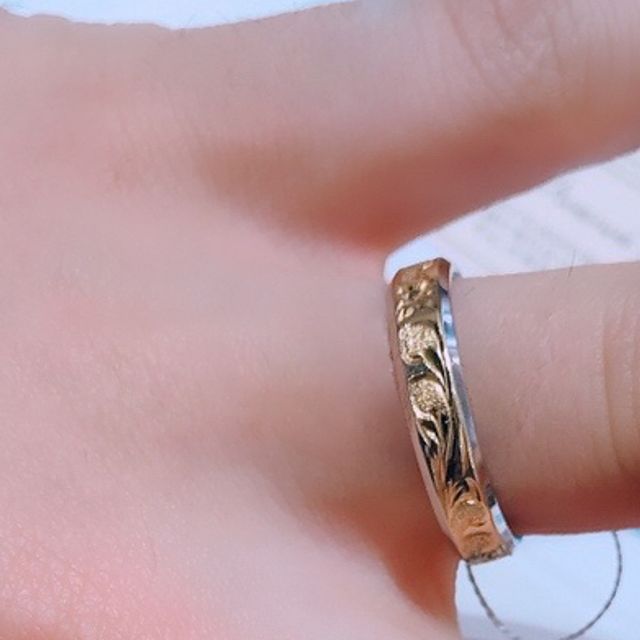 【Makana(マカナ)の口コミ】 新郎用の結婚指輪です。
makanaのデザインなのでハワイアンな柄がかわいい…