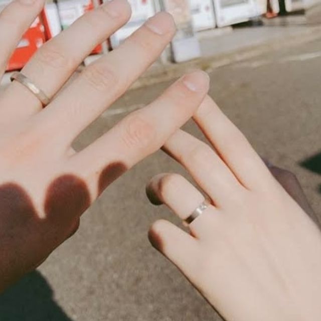 【garden handmade rings(ガーデンハンドメイドリング)の口コミ】 いろんなブランドがある中あれこれ検索して見て
自分たちの普段の服装や雰…