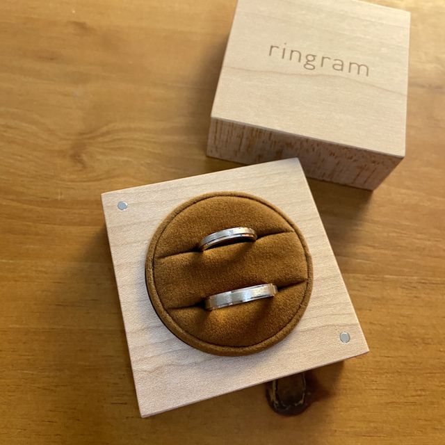 【ringram(リングラム)の口コミ】 素材はプラチナで作りました。店頭にあるデザインで好みのものをみつけ、…