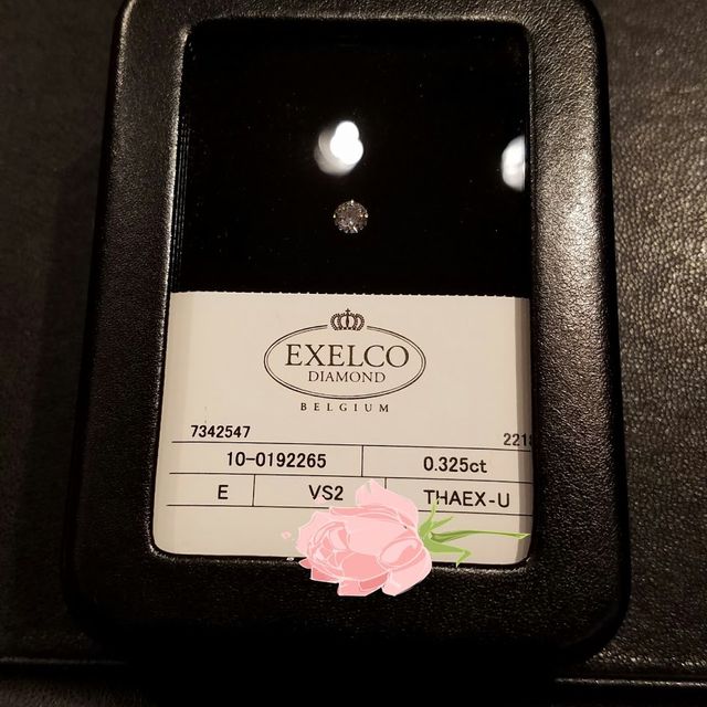 【エクセルコダイヤモンド(EXELCO DIAMOND)の口コミ】 ダイアモンドです！
ギラギラした輝きよりキラキラした輝きのものを希望し…