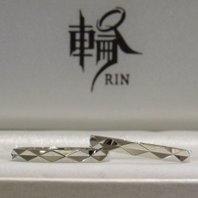 【輪-RIN-の口コミ】 シンプルなデザインのものを探していたところ、店員さんにいくつか勧めて…