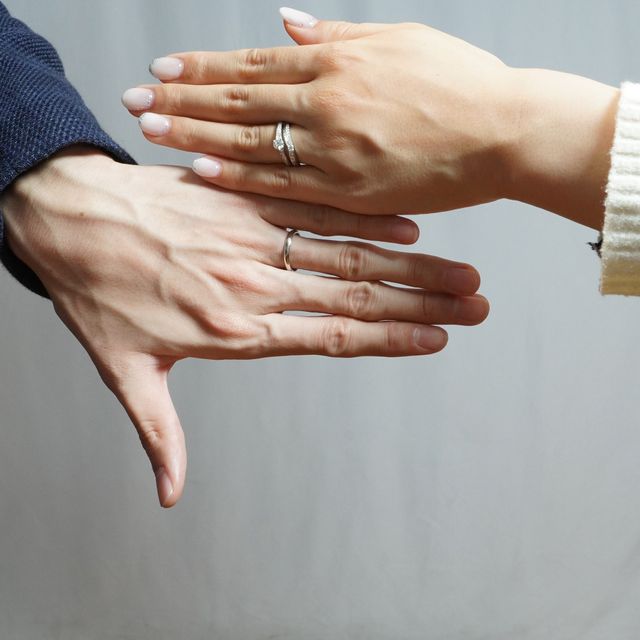 【銀座ダイヤモンドシライシの口コミ】 デザインがシンプルで可愛かったのと、スタッフさんの説明からとても指輪…