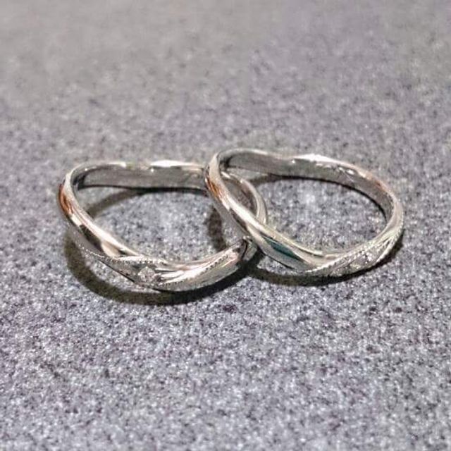 【ケイウノ ブライダル(K.UNO BRIDAL)の口コミ】 下見で雑誌を見て2件ほど候補があり、1件目1回目のお店でした。2人とも大…