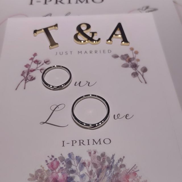 【アイプリモ(I-PRIMO)の口コミ】 初めはゴールドやピンクゴールドをみてつけてました。たくさんの指輪をつ…