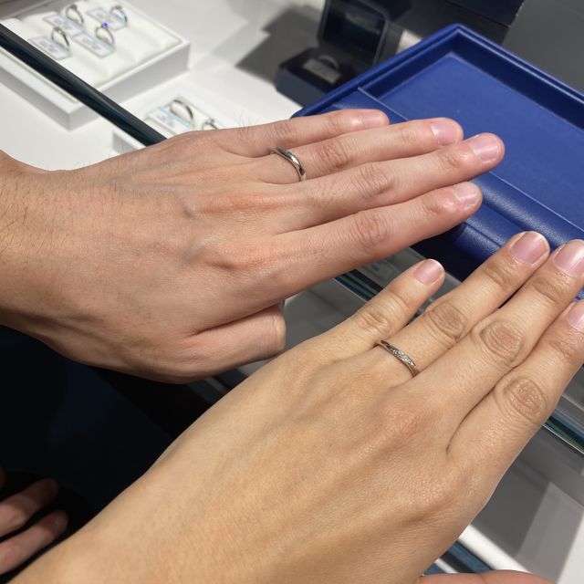 【銀座ダイヤモンドシライシの口コミ】 シンプルだけど、可愛いようなデザインの指輪が欲しく、希望に合わせてダ…