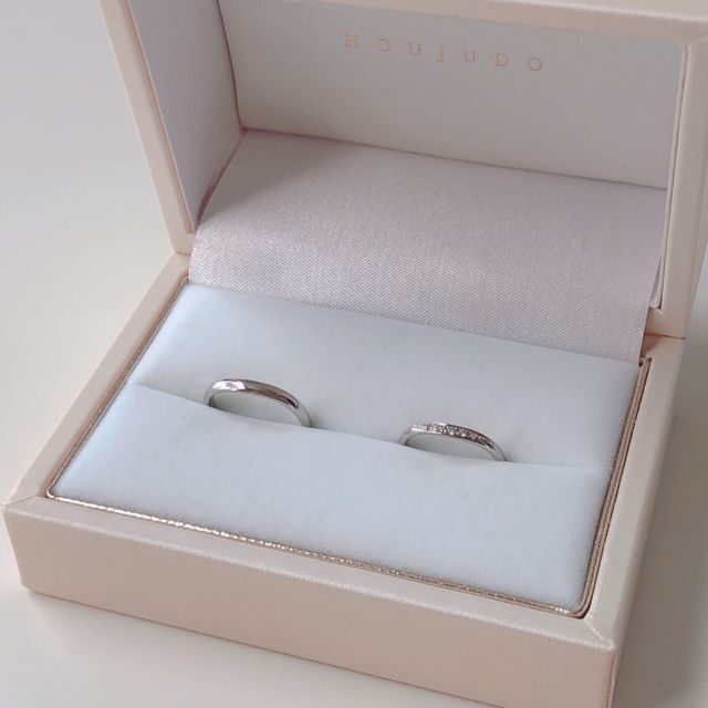 【宝寿堂(ほうじゅどう)の口コミ】 婚約指輪を先に同店舗で購入していたため、それに合う結婚指輪を提案して…