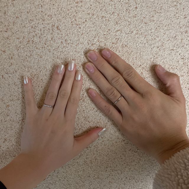 【4℃ BRIDAL(ヨンドシーブライダル)の口コミ】 指輪の決め手は価格とデザインとで決めました。予算も決めていたのでそれ…