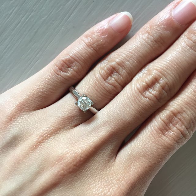 【ハリー・ウィンストン(Harry Winston)の口コミ】 以前からハリーウィンストンに憧れがありました。
彼が指輪どうする？？と…