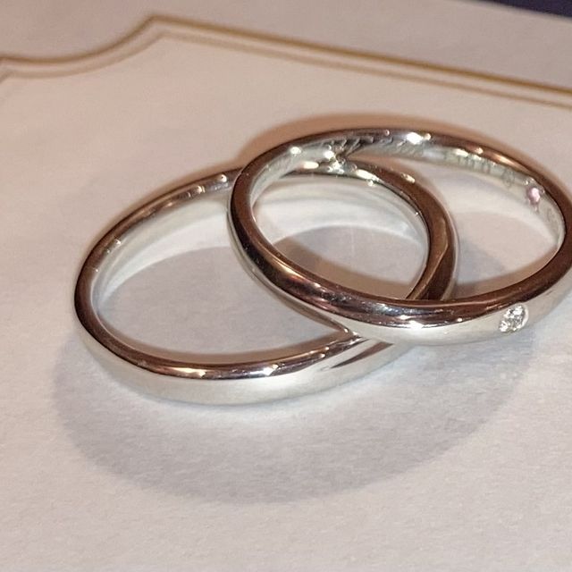 【銀座ダイヤモンドシライシの口コミ】 デザインと指にはめた時のフィット感が良く、また店員さんに色々相談して…