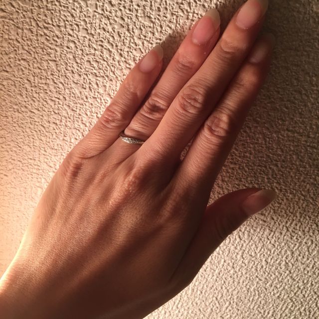 【canal4℃(カナルヨンドシー)の口コミ】 付き合って初めての誕生日プレゼントがらこちらのイニシャルネックレスだ…