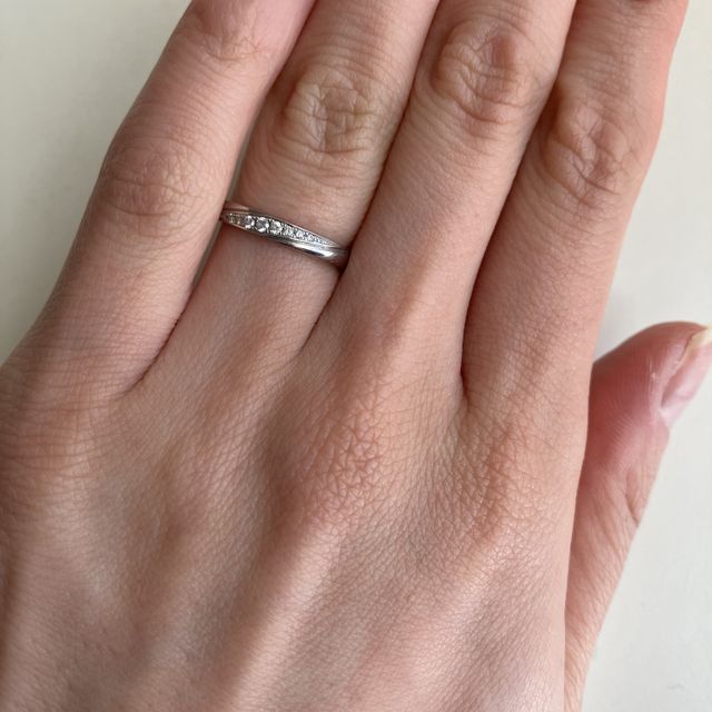 【都民共済(とみんきょうさい)の口コミ】 お手頃なお値段のリングが多いこと、デザインもシンプル、キュートなデザ…