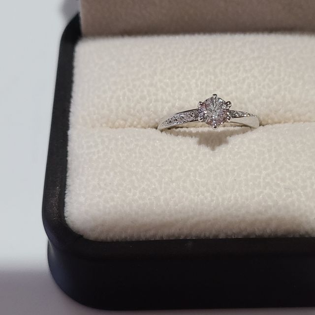 【宝寿堂(ほうじゅどう)の口コミ】 【指輪のデザイン】
セミオーダーで購入しましたが、とにかく指輪の種類が…