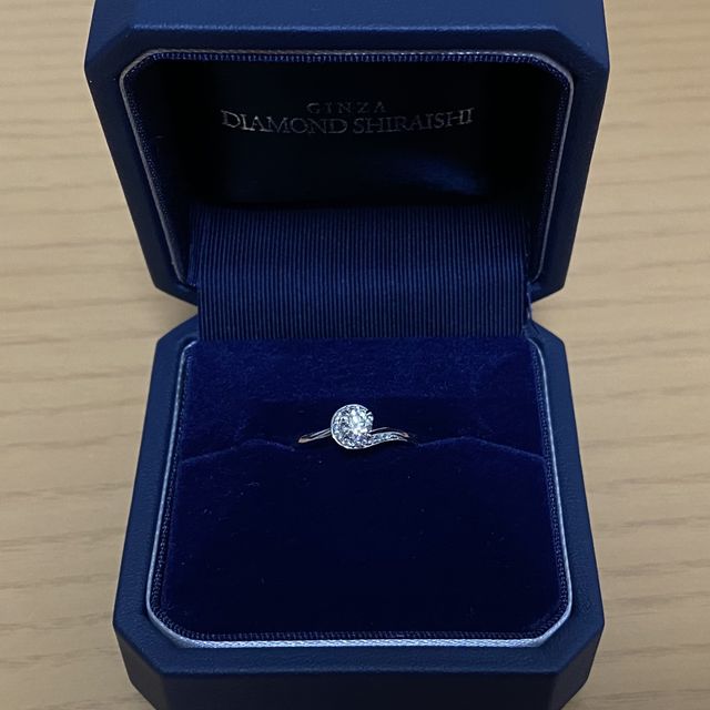 【銀座ダイヤモンドシライシの口コミ】 ゴージャスさとキラキラのかがやき具合が抜群で、めちゃくちゃ可愛いと感…