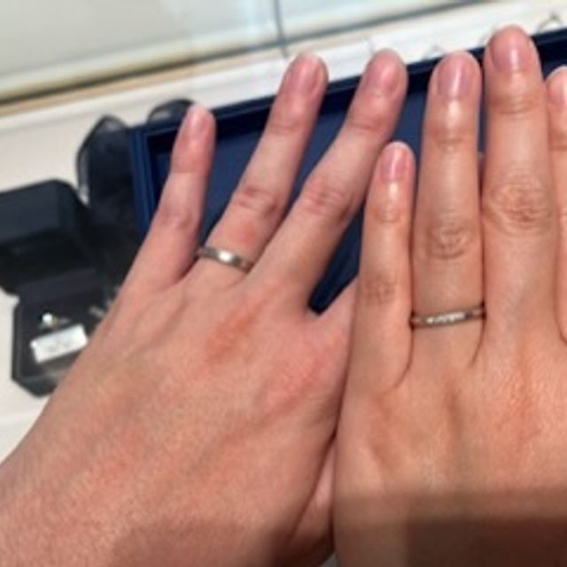 【銀座ダイヤモンドシライシの口コミ】 シンプルなデザインを探していました。
一番付け心地の良い商品を選びまし…