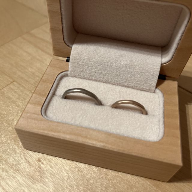 【uchimari(ウチマリ)の口コミ】 指輪の素材は、相談と製作の際に何度も着けさせて頂いて、決めていきまし…