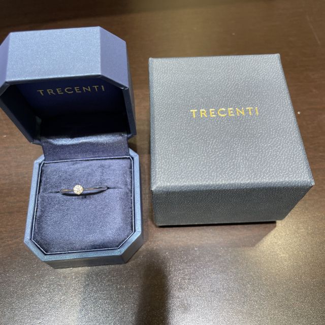 【TRECENTI(トレセンテ)の口コミ】 シンプルなデザインであり、着け心地も非常に良かった！！
ダイヤモンドの…