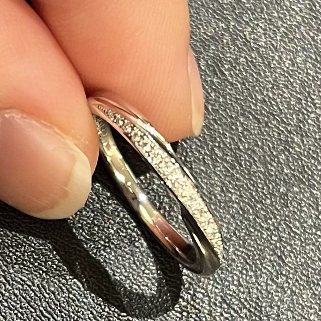 【エクセルコダイヤモンド(EXELCO DIAMOND)の口コミ】 ダイヤのついた可愛い指輪を探しており、イメージぴったりだったので購入…