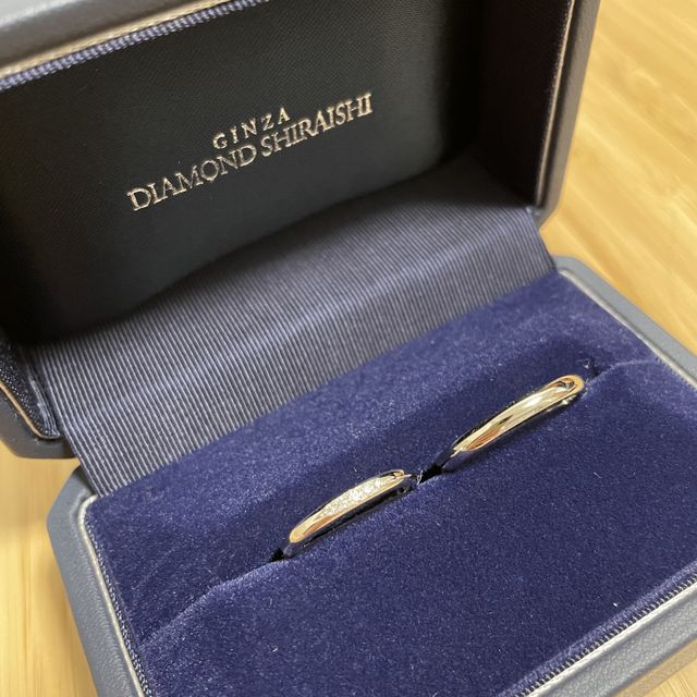 【銀座ダイヤモンドシライシの口コミ】 婚約指輪と同じブランドがよかったので、ダイヤモンドシライシさんにしま…