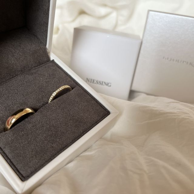 【COCKTAIL(カクテル)の口コミ】 結婚指輪で購入しました。主人とお揃いで購入予定でしたがダイヤモンドの…