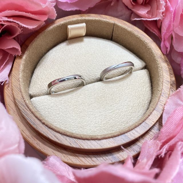 【COLANY(コラニー)の口コミ】 ・指輪を着け慣れていなかったので、着け心地を重視しました
・シンプルな…