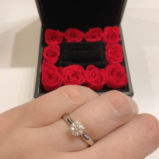 【エクセルコダイヤモンド(EXELCO DIAMOND)の口コミ】 海外ブランドのデザインが好きでたくさん店舗を見て回っていて、0.5カラッ…