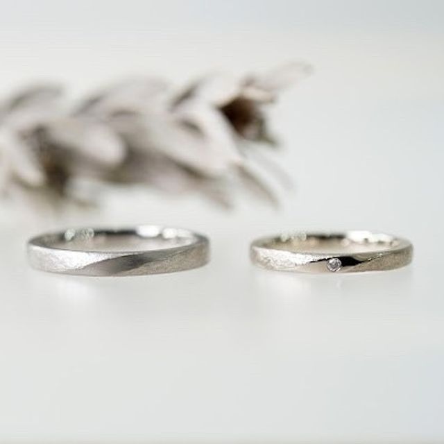 【renri(レンリ)の口コミ】 肌の色がそれぞれ違うので、素材の色も自分達の肌に馴染むものを選びまし…